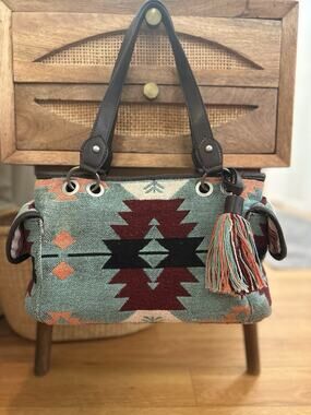 Nocona Purse Handbag Conceal Carry Bag Women Multi Aztec Fringe Cowgirl Western